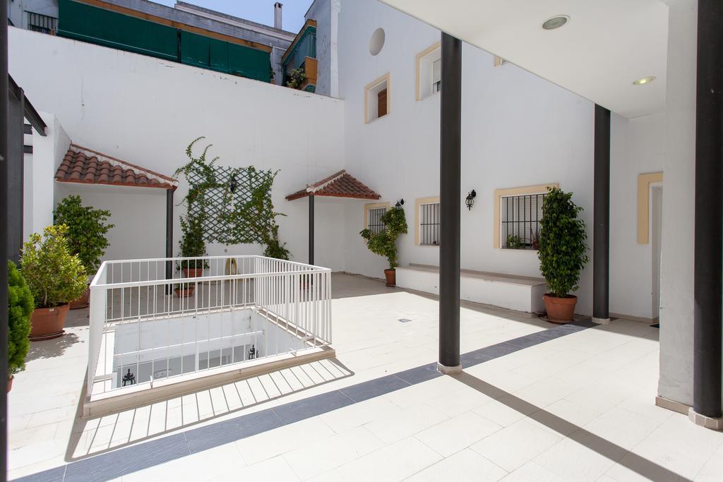 Apartamentos Diaber San Leandro Sevilla Ruang foto