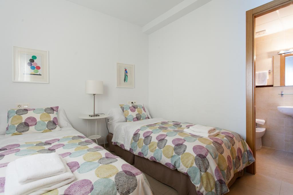 Apartamentos Diaber San Leandro Sevilla Ruang foto