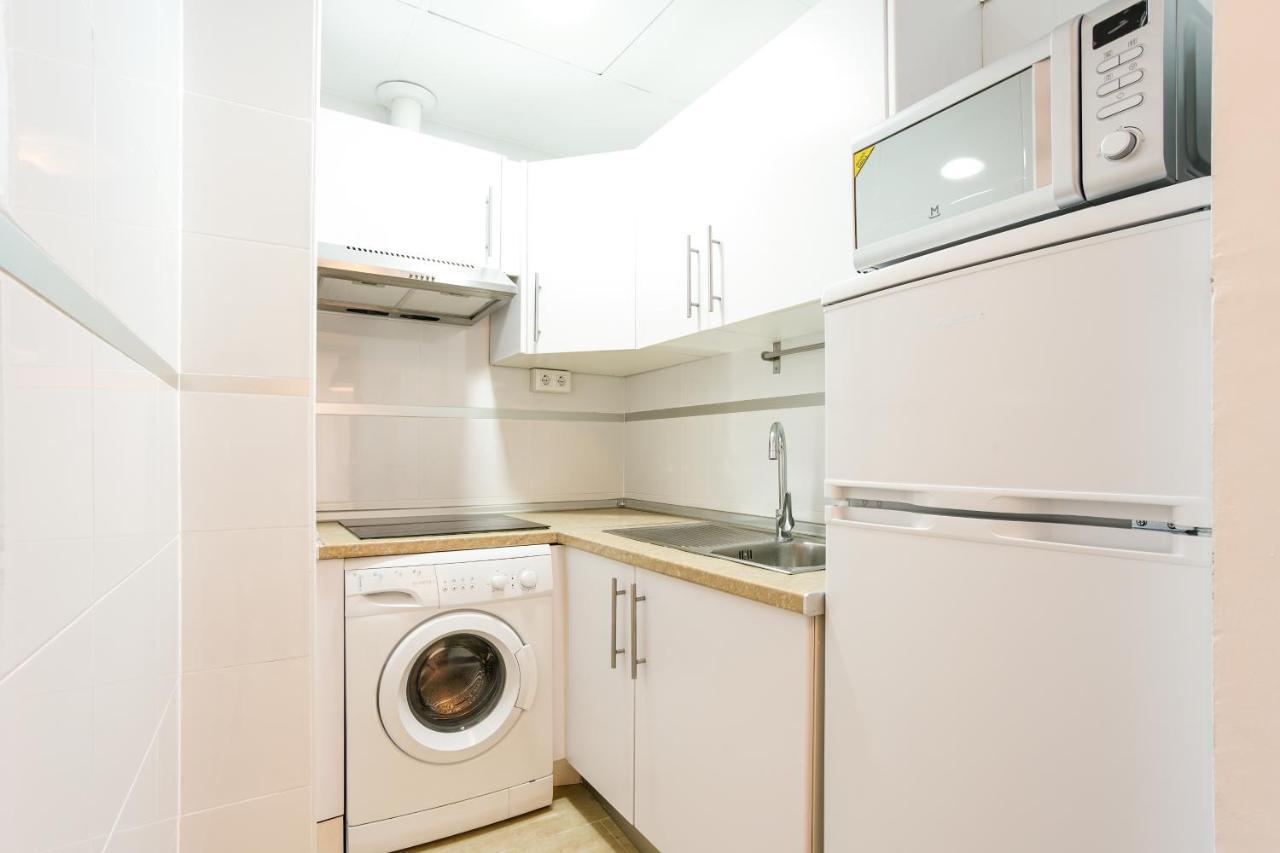 Apartamentos Diaber San Leandro Sevilla Bagian luar foto